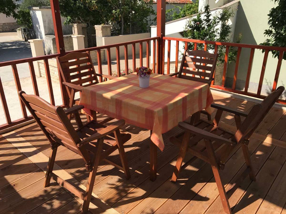Apartmani Nina I Niko Ugljan Ngoại thất bức ảnh